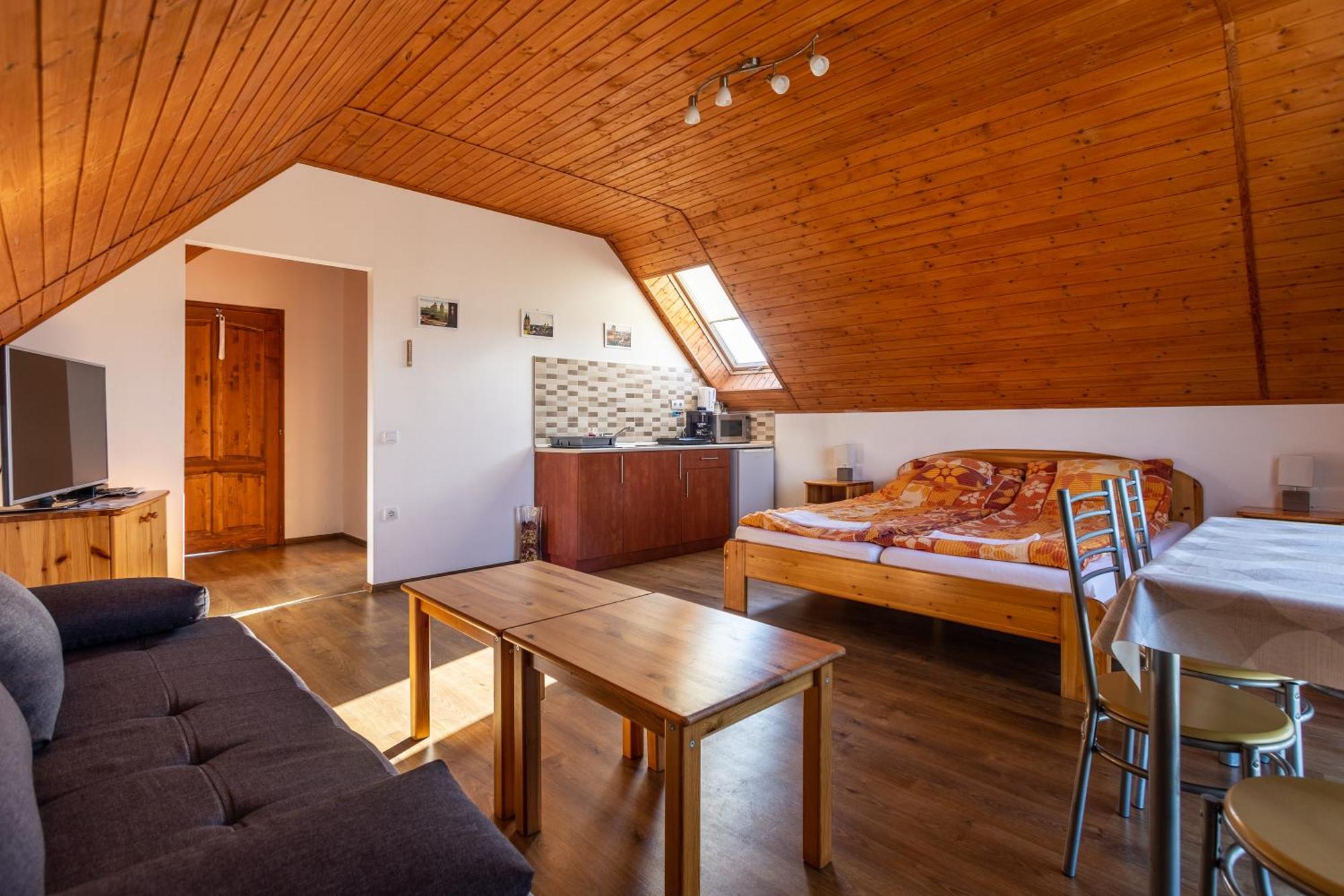 Szabolcs Apartments Дем'єн Екстер'єр фото