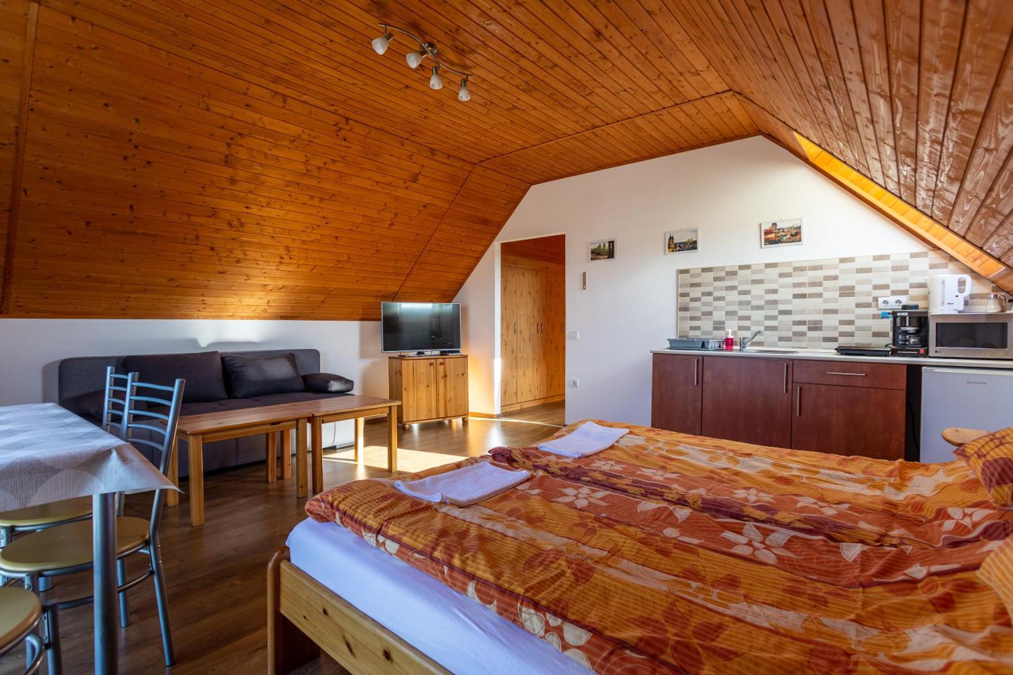 Szabolcs Apartments Дем'єн Екстер'єр фото