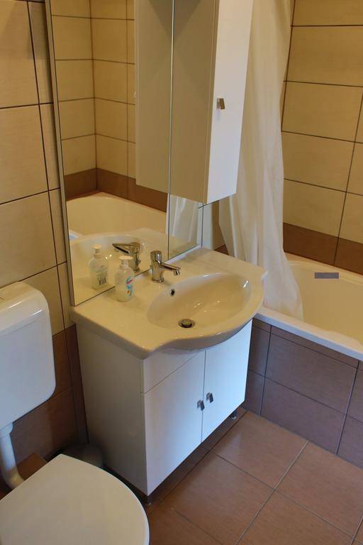 Szabolcs Apartments Дем'єн Екстер'єр фото